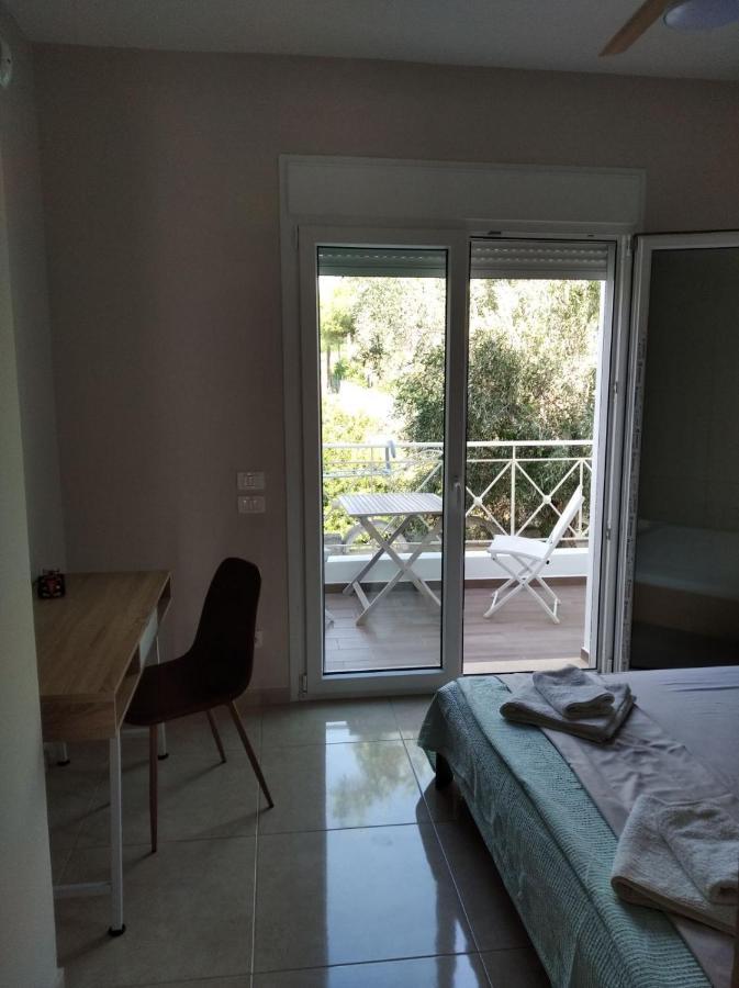 Cozy Villa Vita Lagonisi Kalivia Thorikou Экстерьер фото